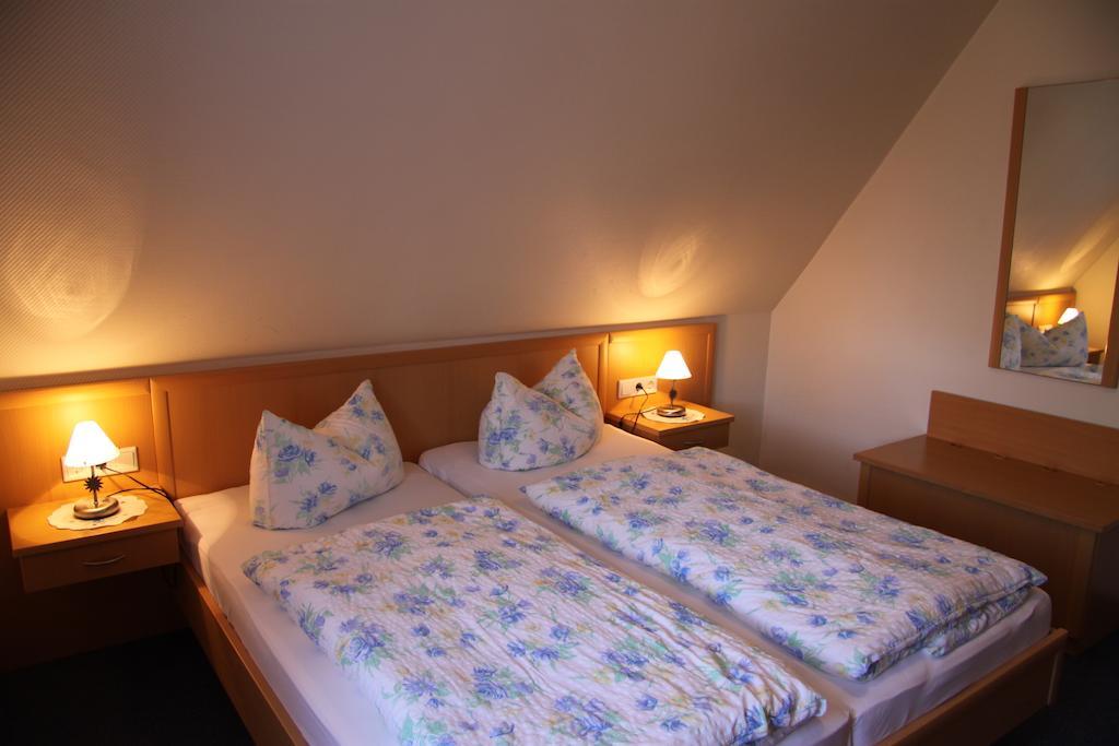 Ferienwohnungen Landgasthof Gilsbach Winterberg Room photo