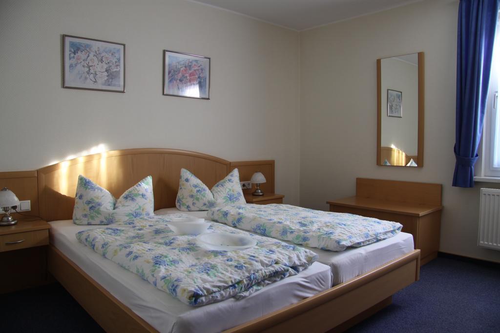 Ferienwohnungen Landgasthof Gilsbach Winterberg Room photo