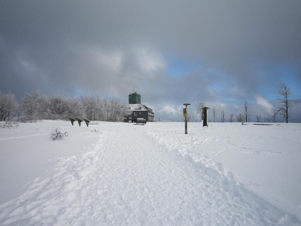 Ferienwohnungen Landgasthof Gilsbach Winterberg Exterior photo